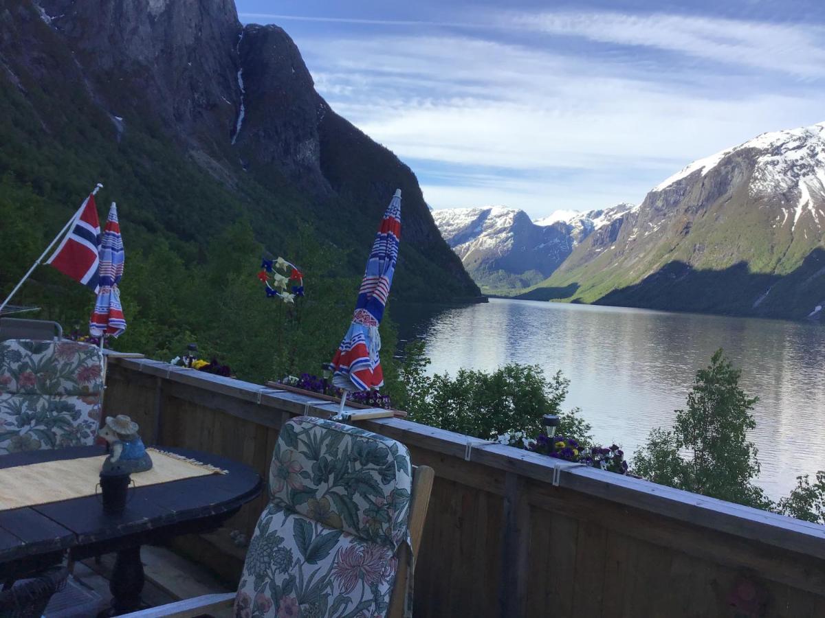 Iris Vedal Hotel Nauste Buitenkant foto