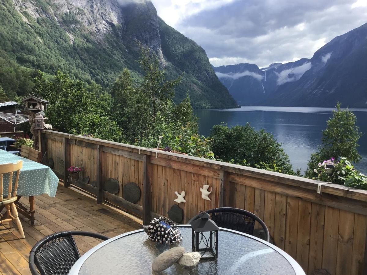 Iris Vedal Hotel Nauste Buitenkant foto